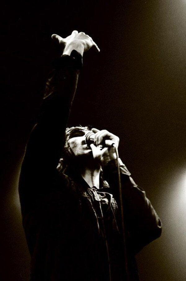 David Caggiari live — Age of Giants, Brussels